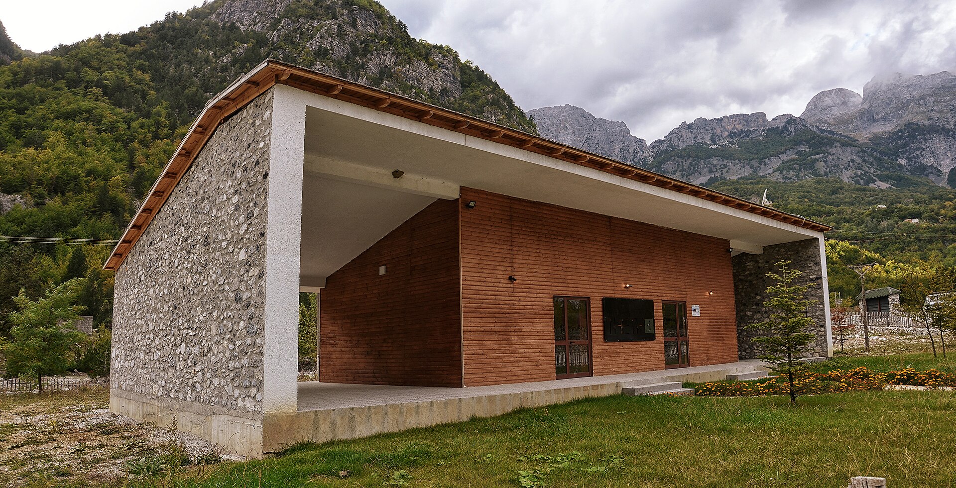 Theth to Valbona Alpine Crossing — photo 4