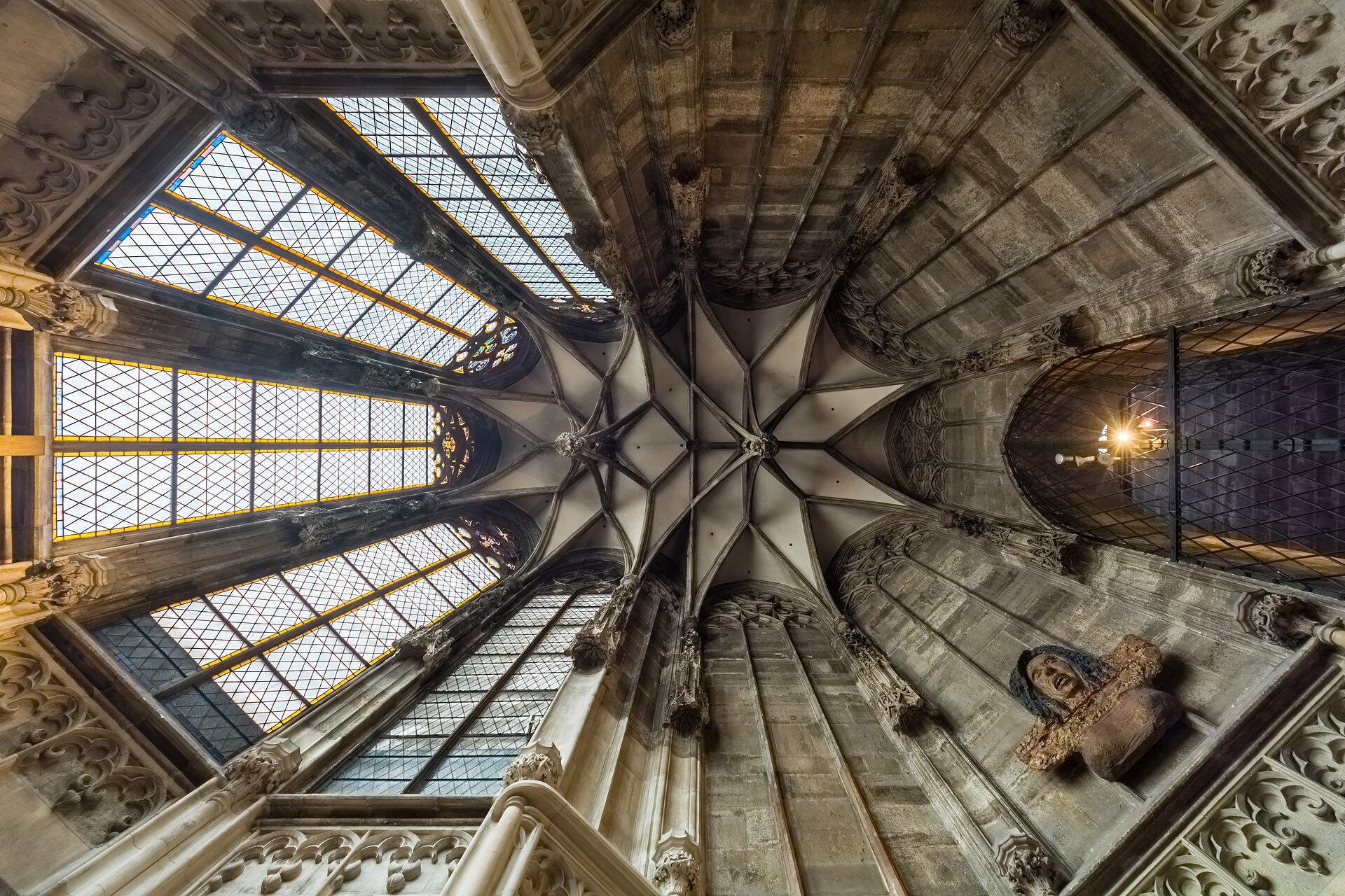 Vienna — Imperial Joy & Nights — Stephansdom