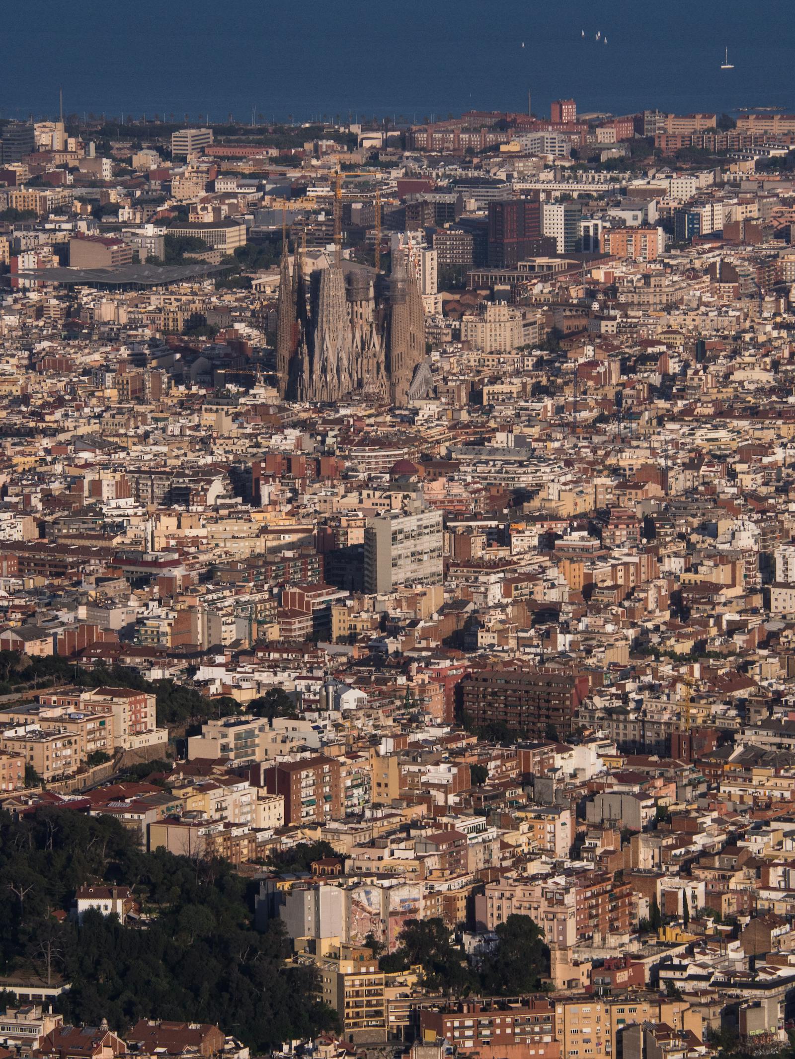 Barcelona Gaudí — Sagrada, Park Güell, Gothic — Sagrada Familia
