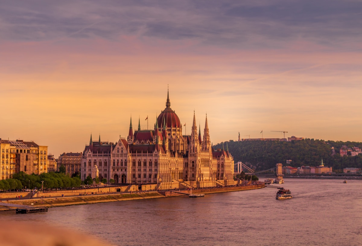 Budapest — Thermal Baths, Ruin Bars and the Danube — Hungarian Parliament