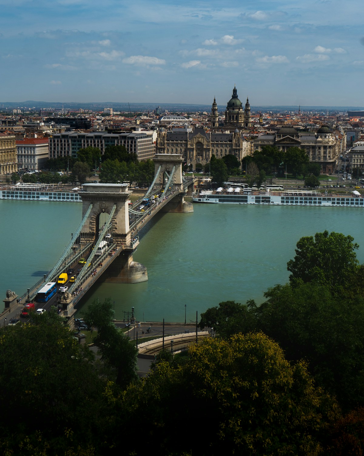Budapest — Thermal Baths, Ruin Bars and the Danube — photo 4