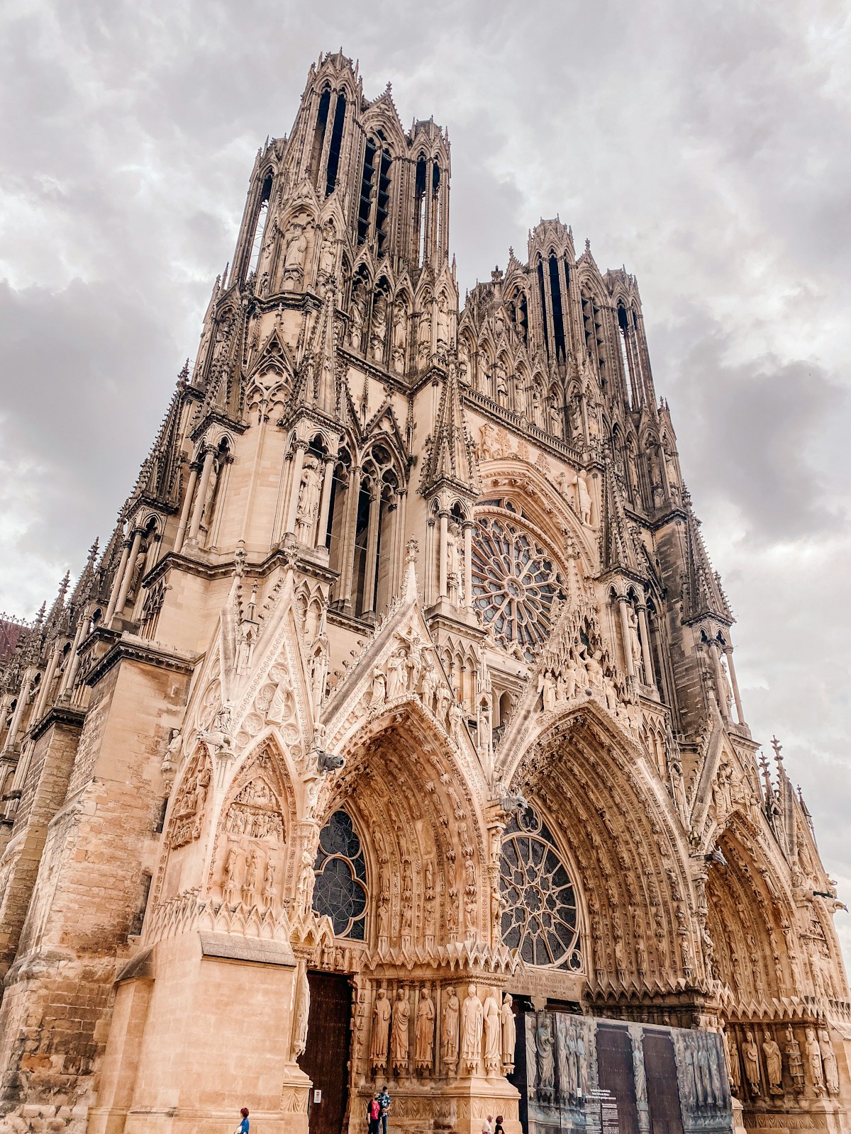 Champagne Trail — Reims & Épernay — Reims