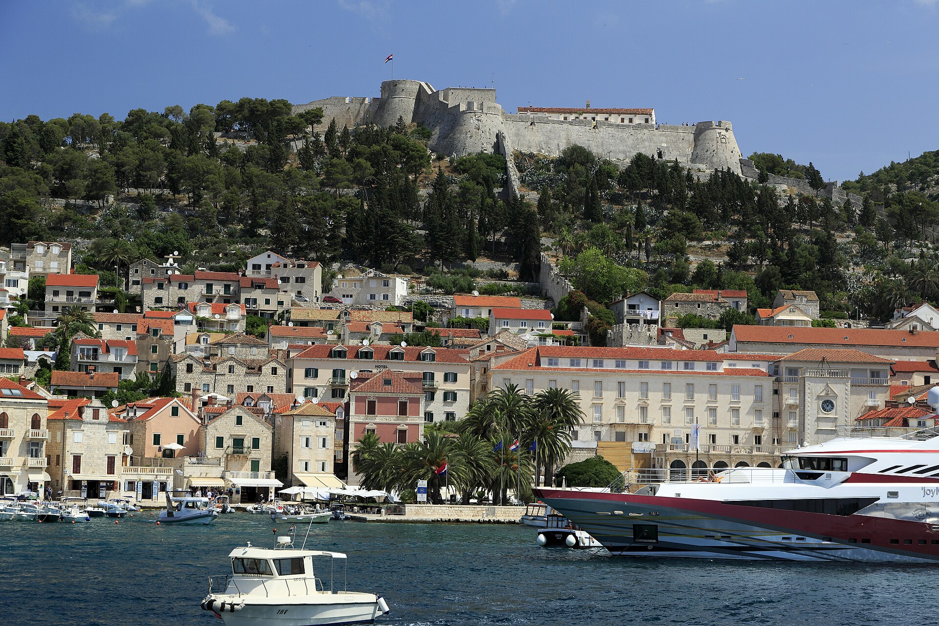 Hvar: Lavender Coves & Slow Days — photo 3
