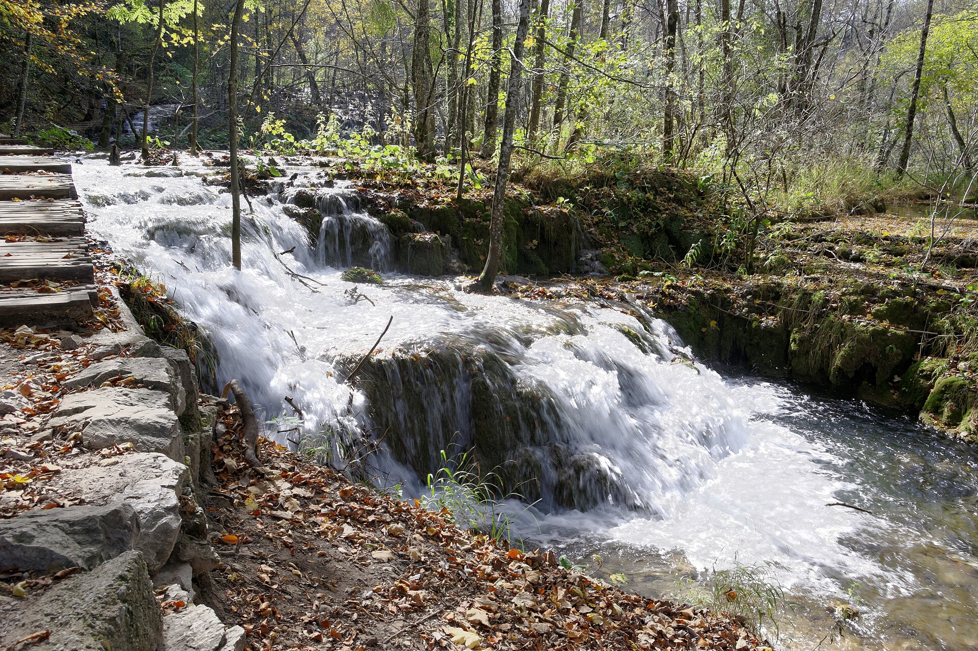 Plitvice Lakes: Terraced Waterfalls — photo 3