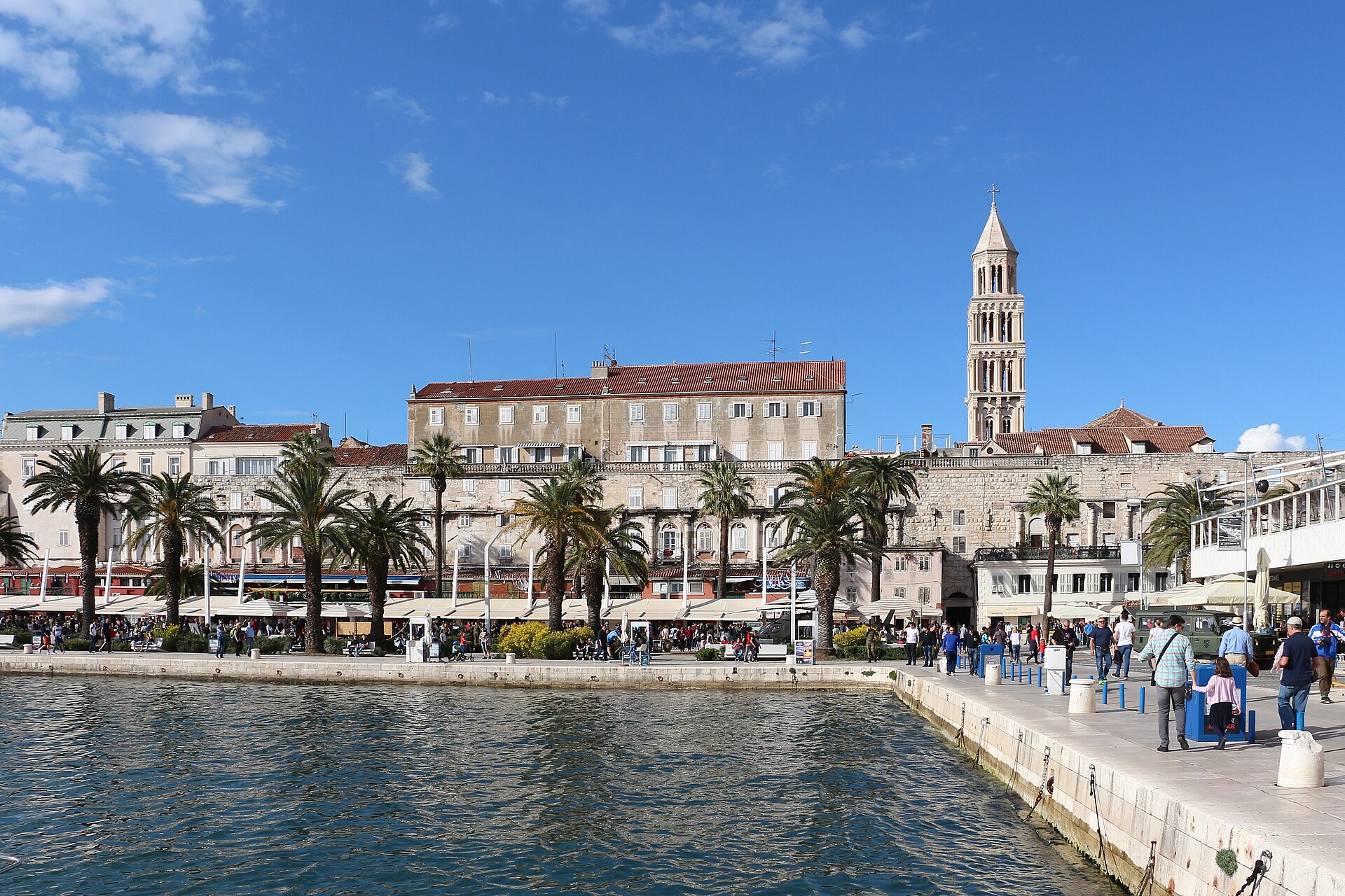 Split: Palace Walls & Riva Nights — photo 2