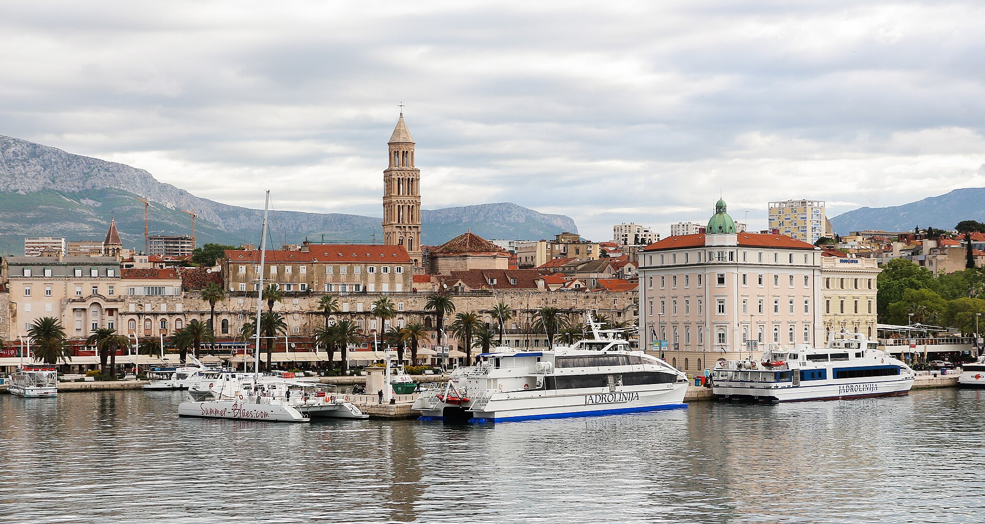 Split: Palace Walls & Riva Nights — photo 4