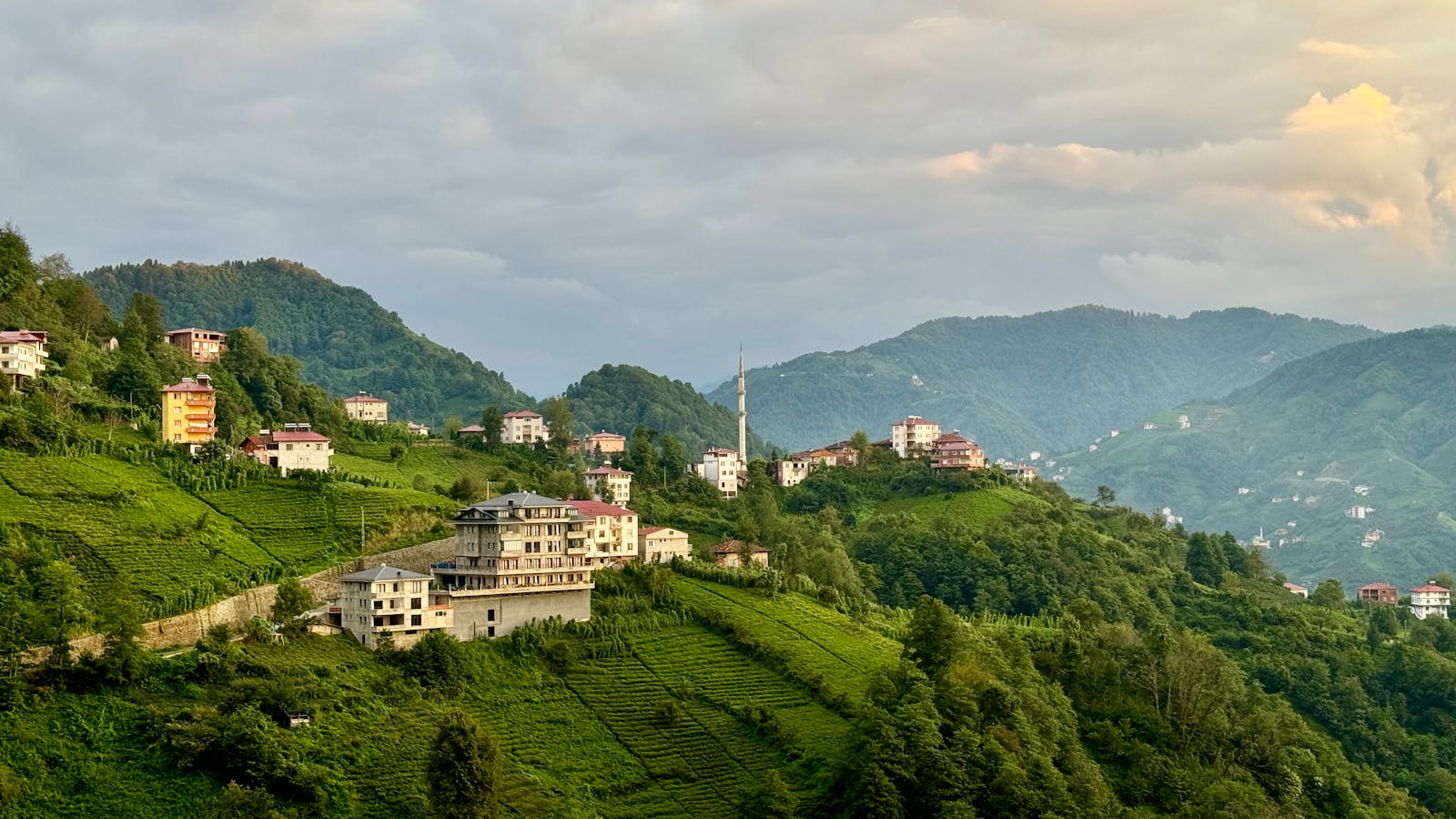 D915 — Türkiye's Most Dangerous Road, Trabzon — photo 4