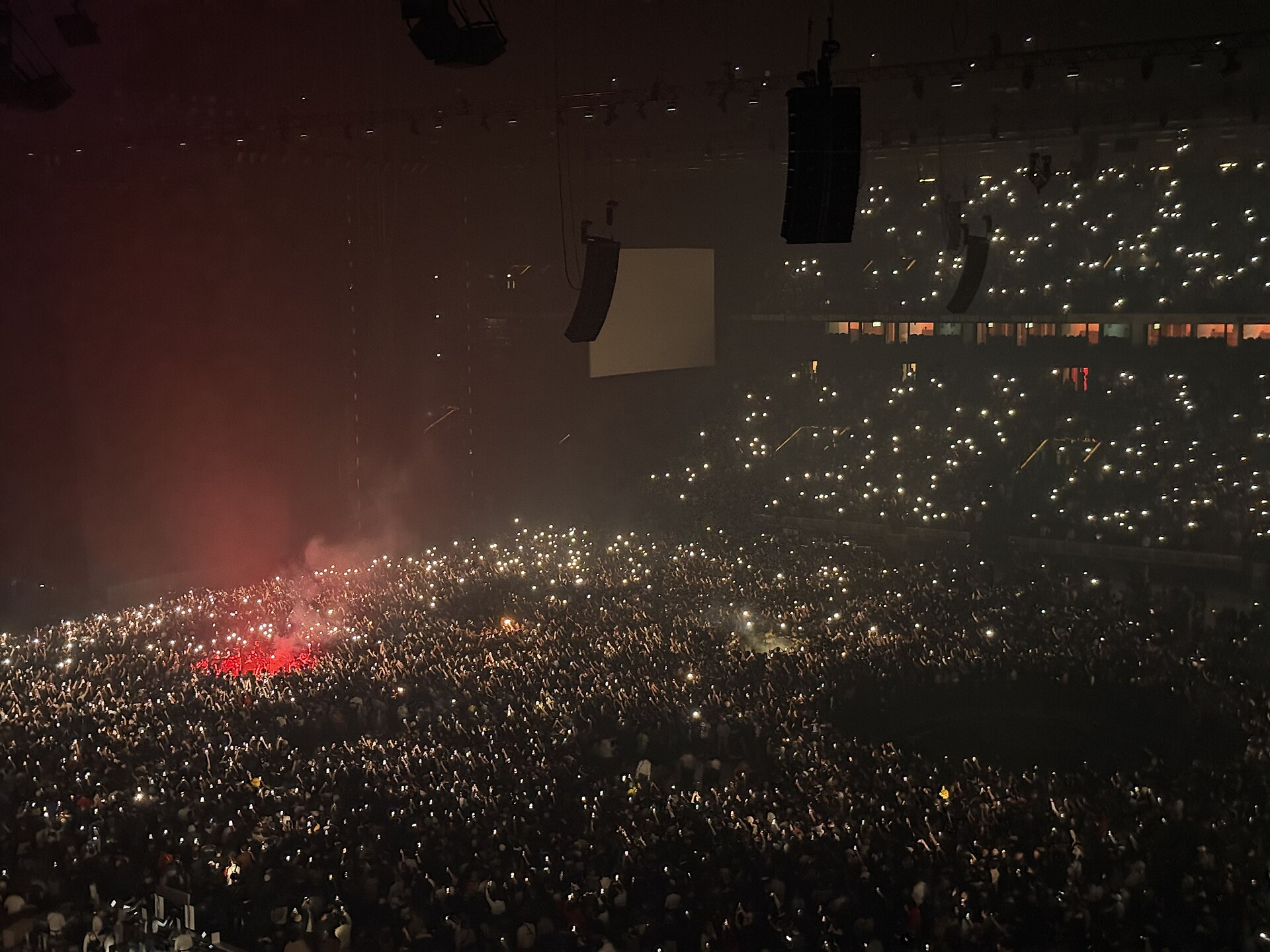 Dua Lipa at La Défense Paris — Paris La Défense Arena