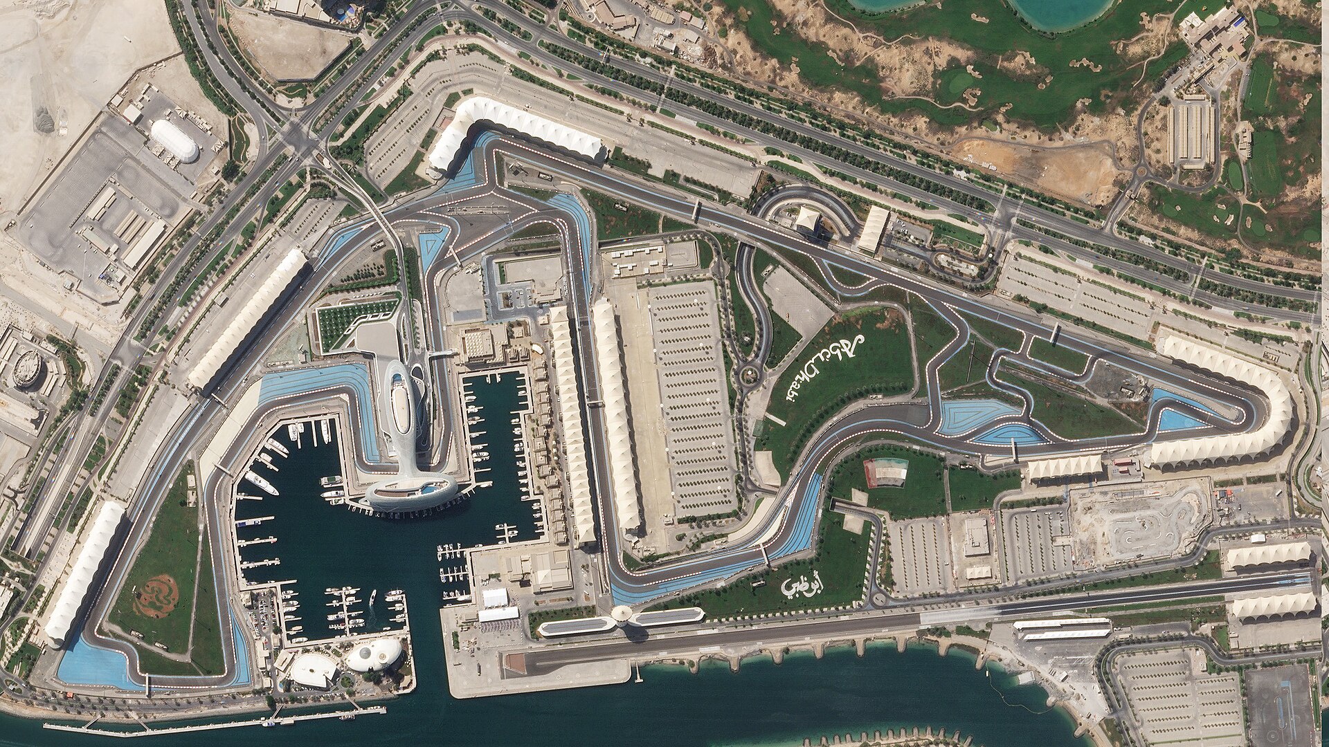Abu Dhabi F1 Grand Prix at Yas Marina Circuit — photo 4