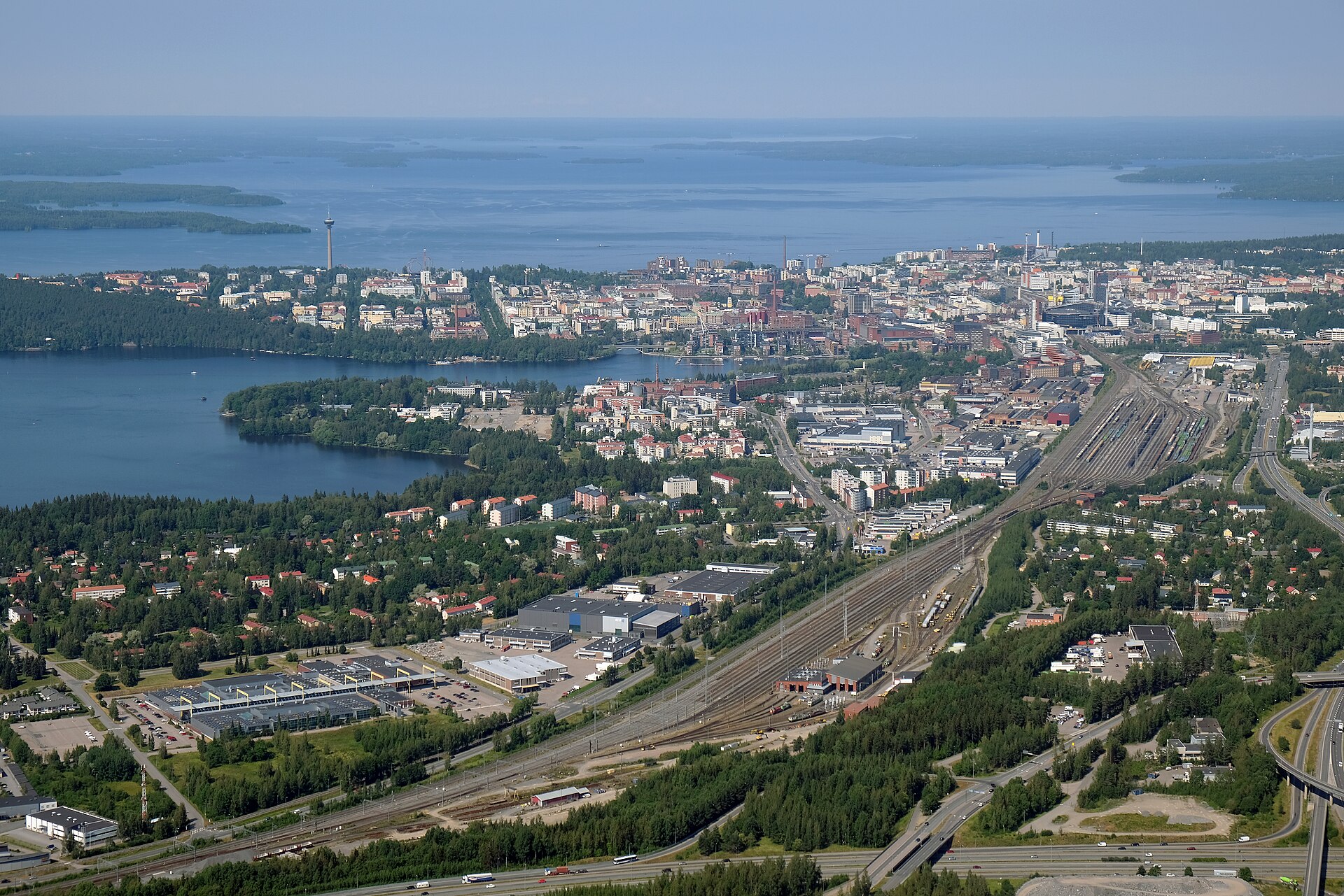 Finnish Lakeland Open-Road Escape — photo 5