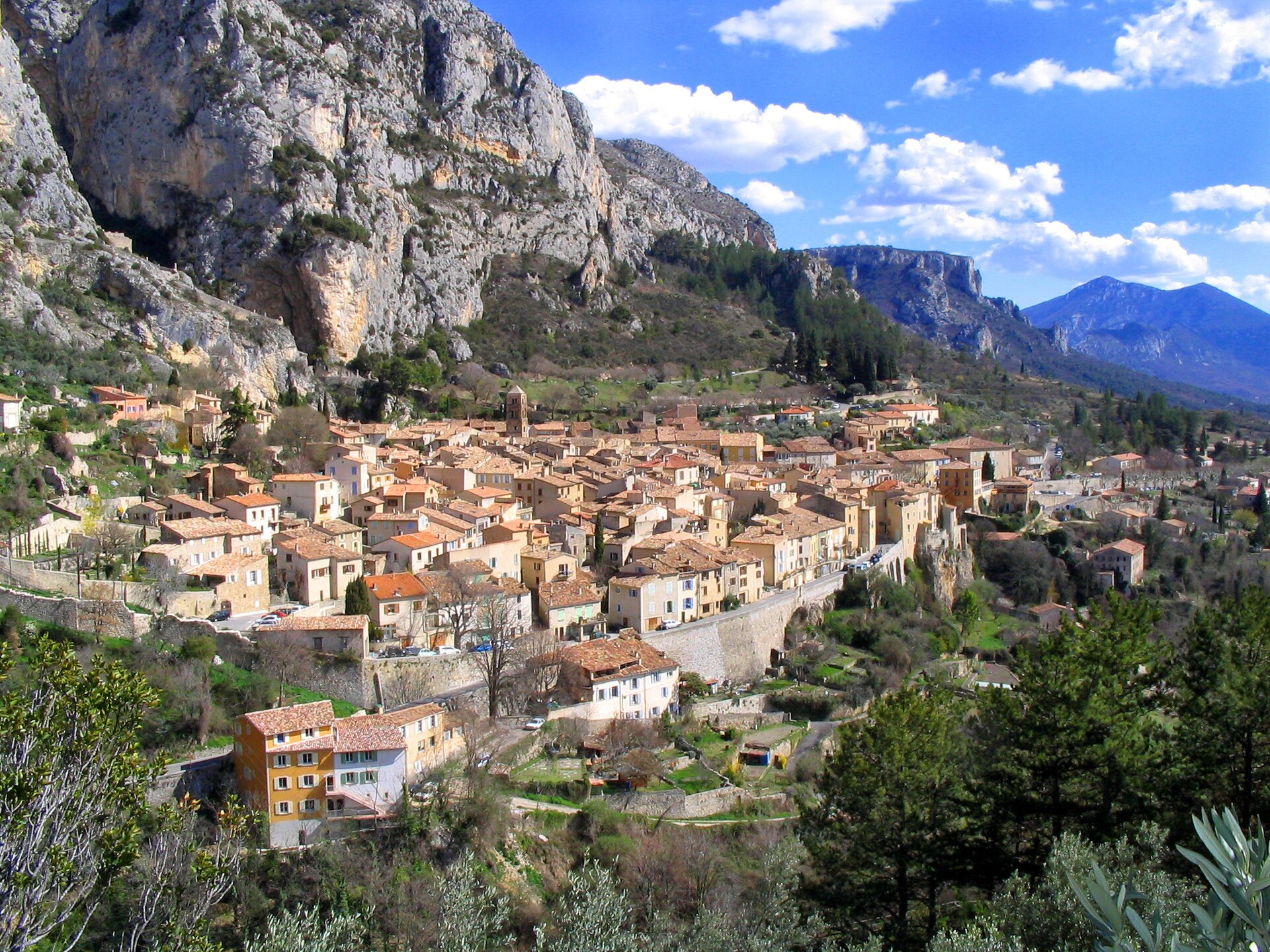 Verdon Gorge Open Road — Moustiers-Sainte-Marie