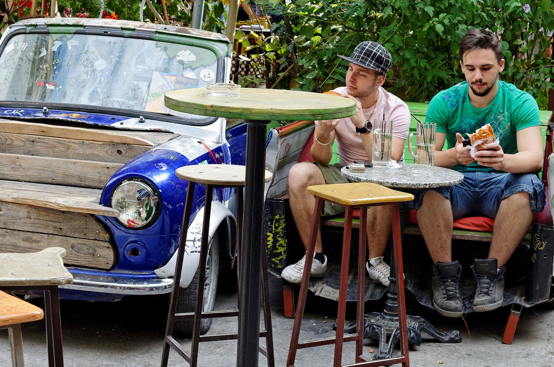Budapest Ruin Bars & Bath Parties — Szimpla Kert