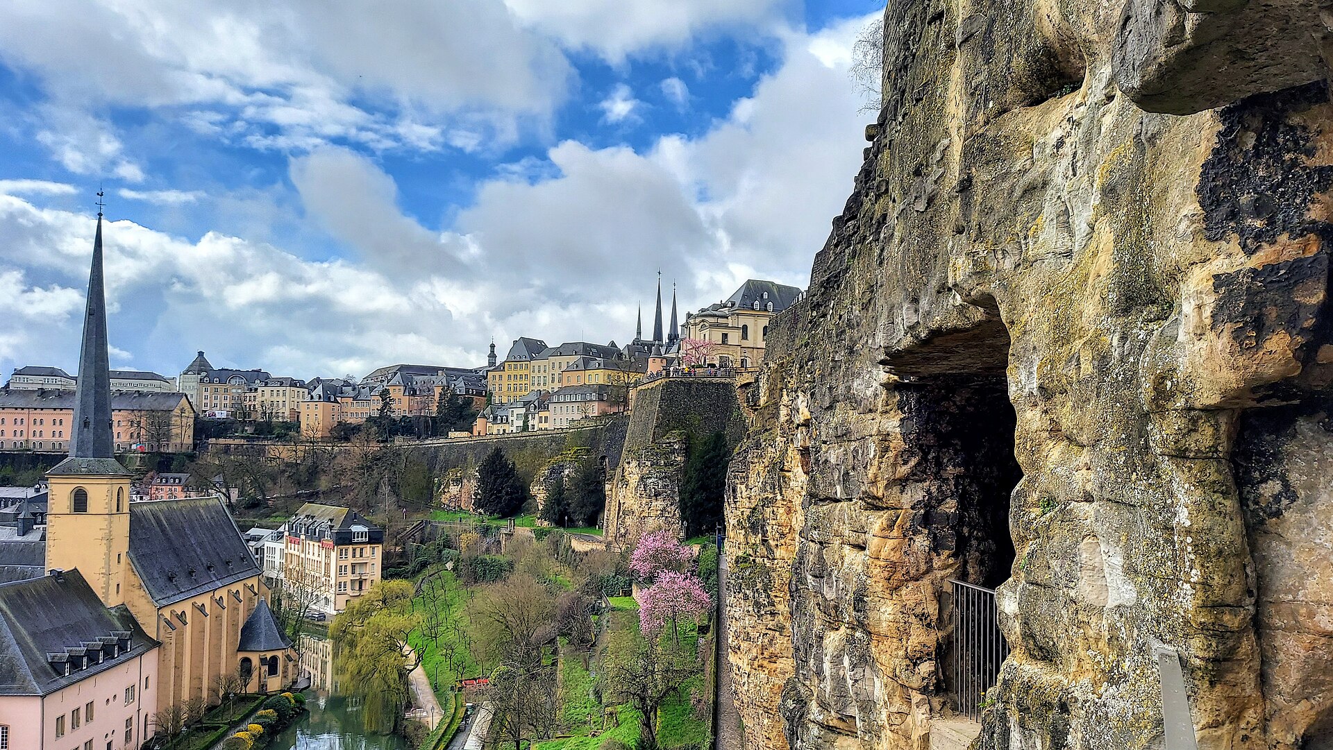 Luxembourg City Old Quarter & Casemates — photo 3