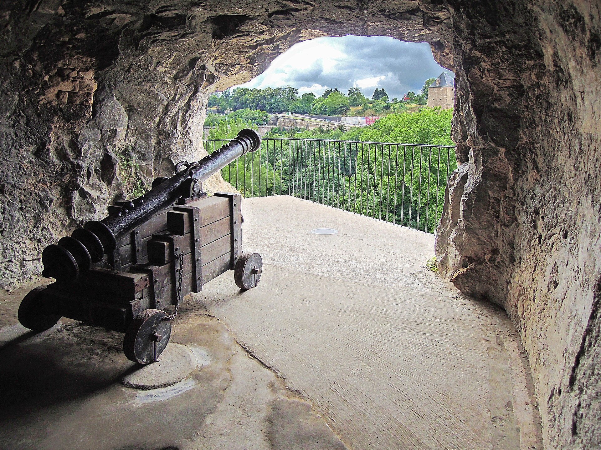 Luxembourg City Old Quarter & Casemates — photo 5