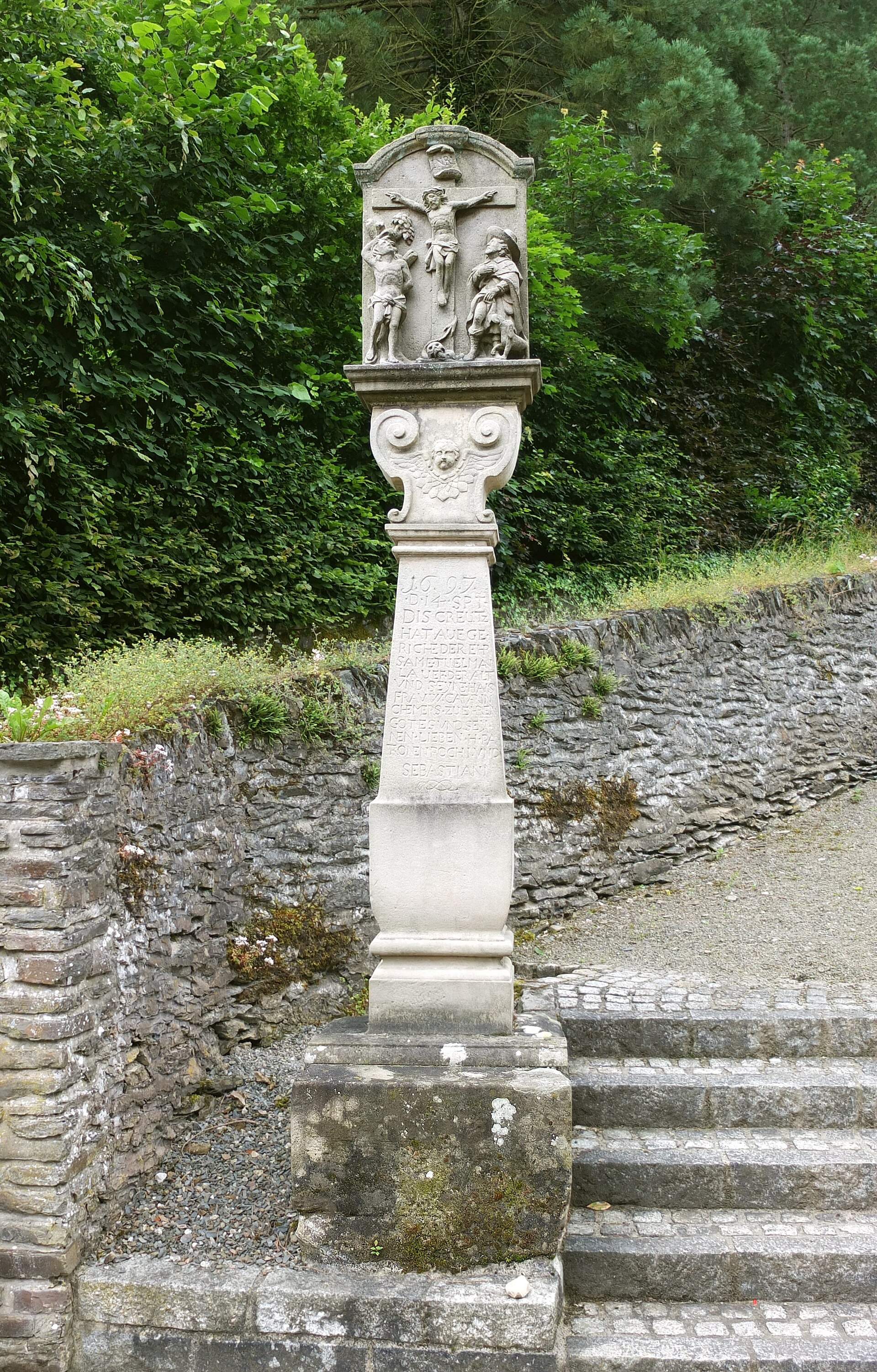 Vianden & Esch-sur-Sûre Castle Villages — photo 3