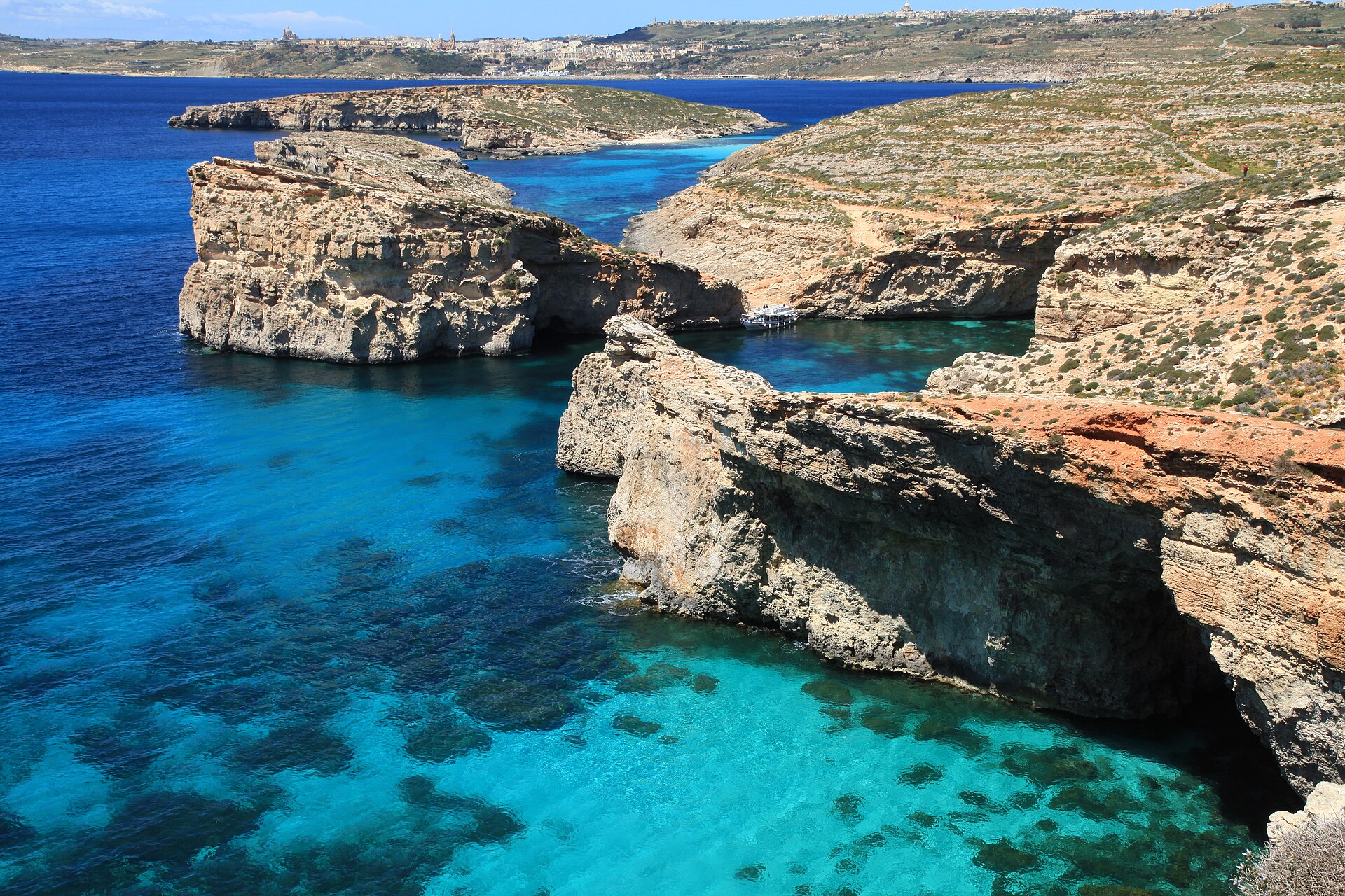 Comino Blue Lagoon & the Hypogeum — photo 2