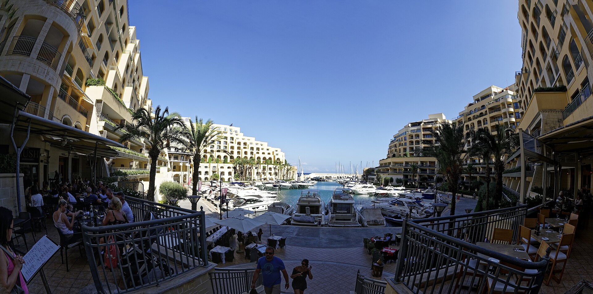 Sliema & St Julian's After Dark — photo 2