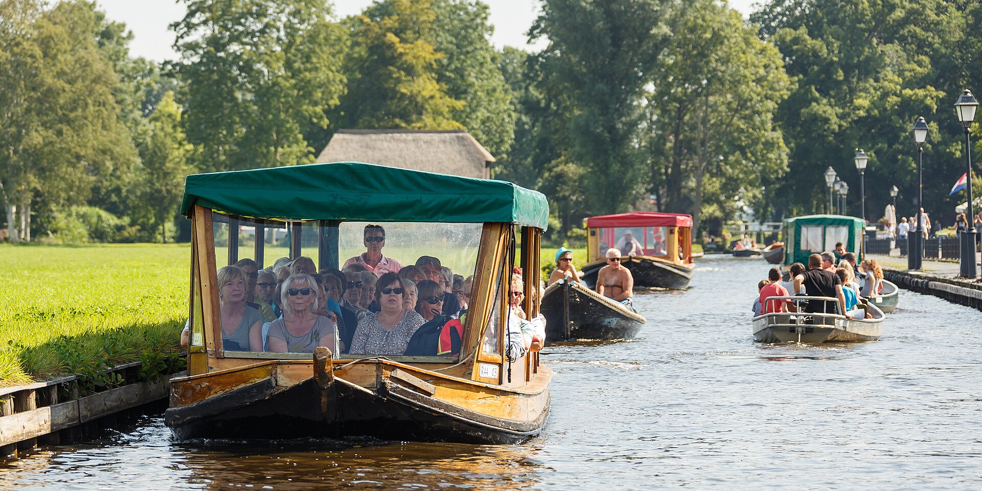 Giethoorn Whisper Village — Giethoorn