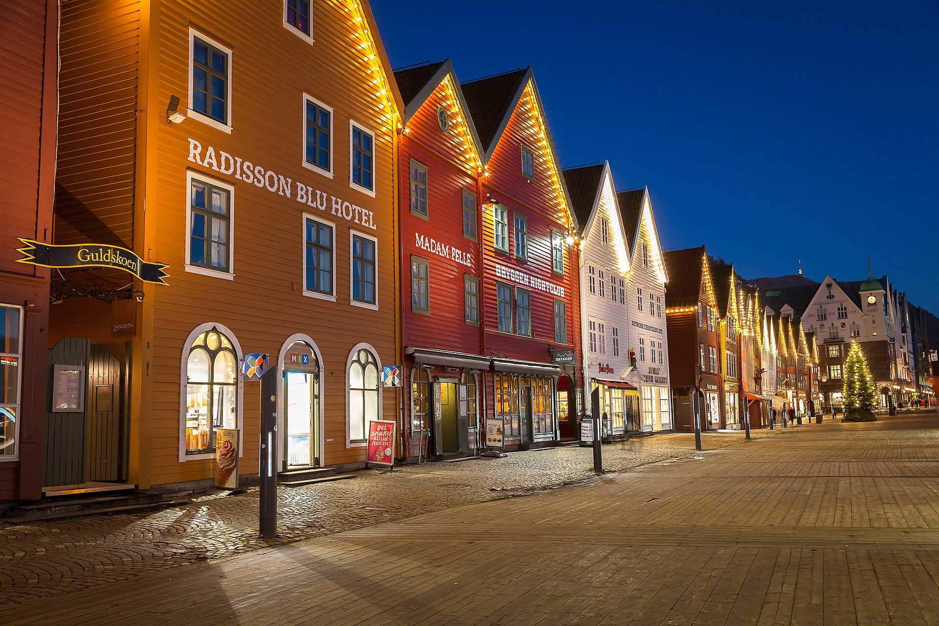 Bergen Hanseatic & Fjord Tables — Bryggen Wharf