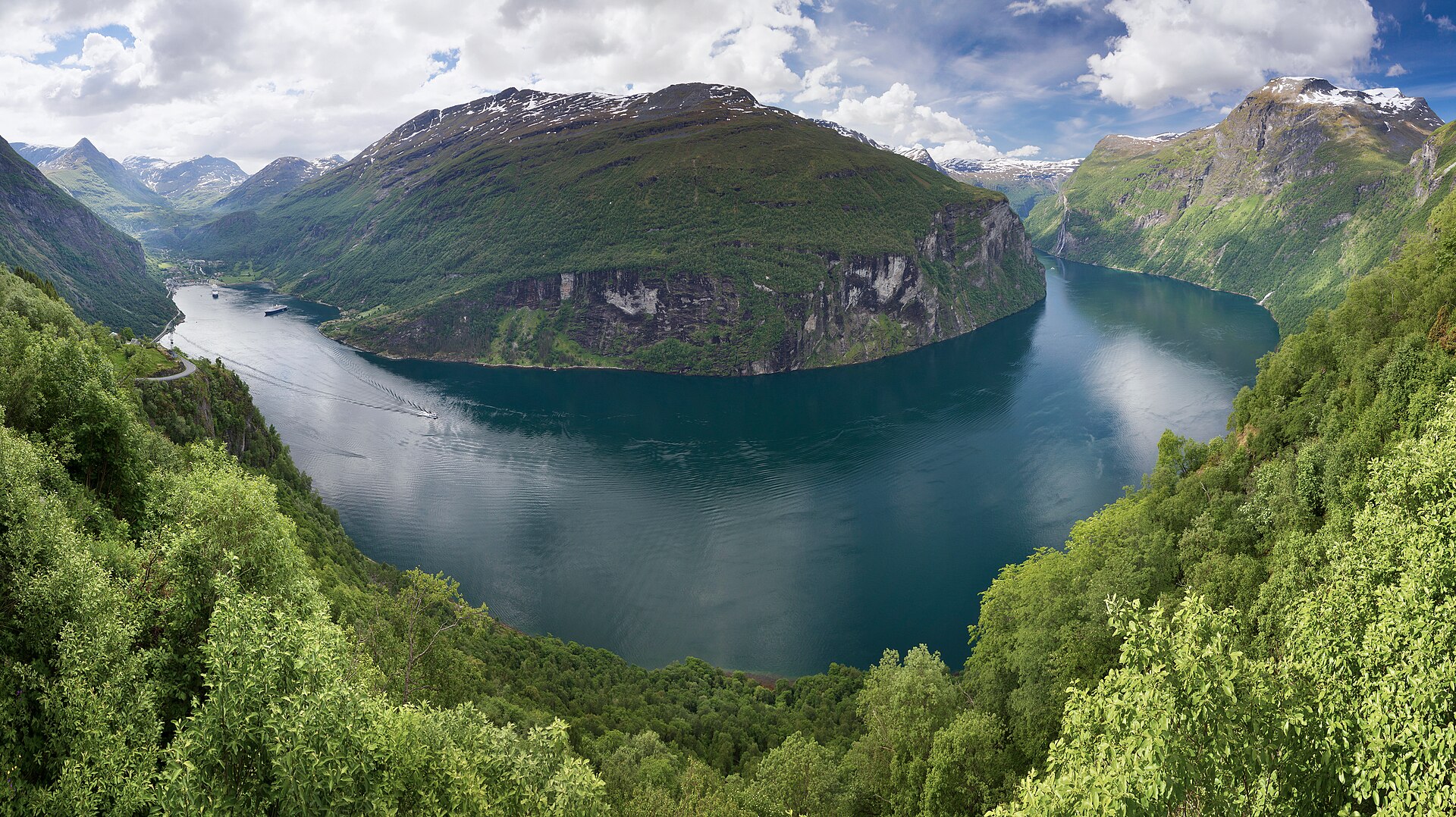 Geirangerfjord Cliffs & Waterfalls — photo 2