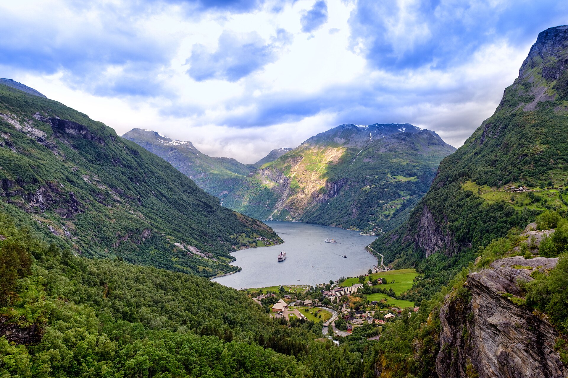 Geirangerfjord Cliffs & Waterfalls — photo 4