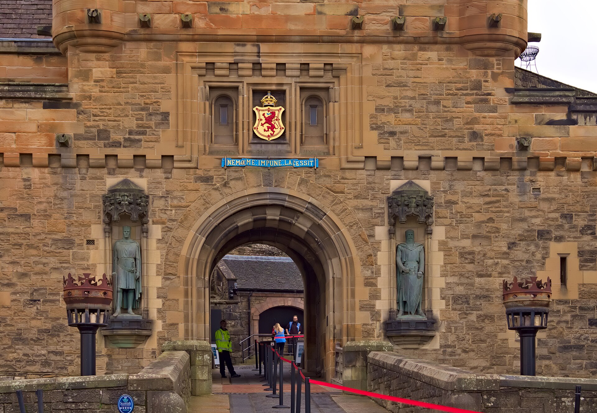 Edinburgh Festival Nights & Old Town Buzz — photo 3