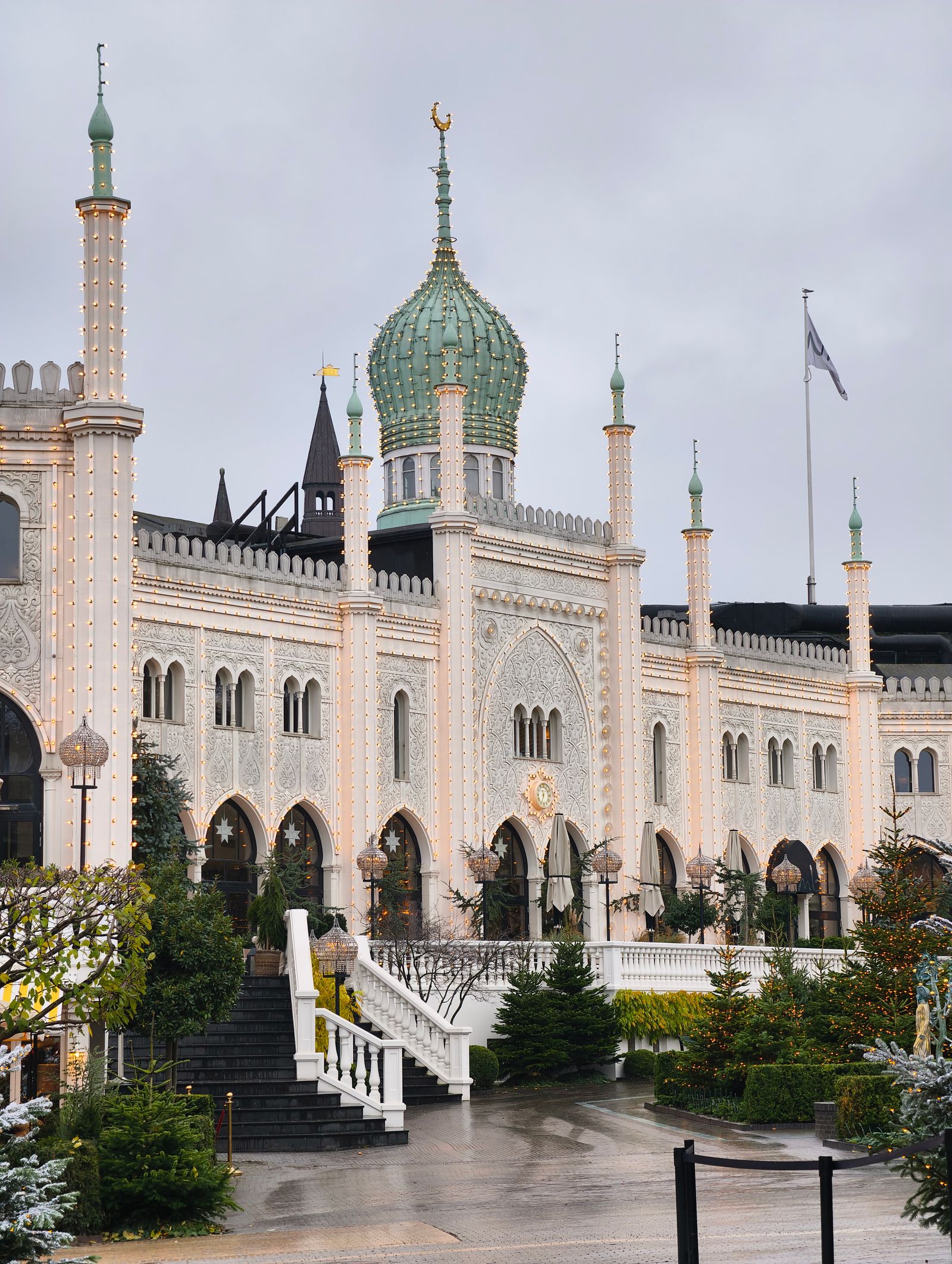 Tivoli Gardens — Copenhagen's 1843 Pleasure Garden — photo 4
