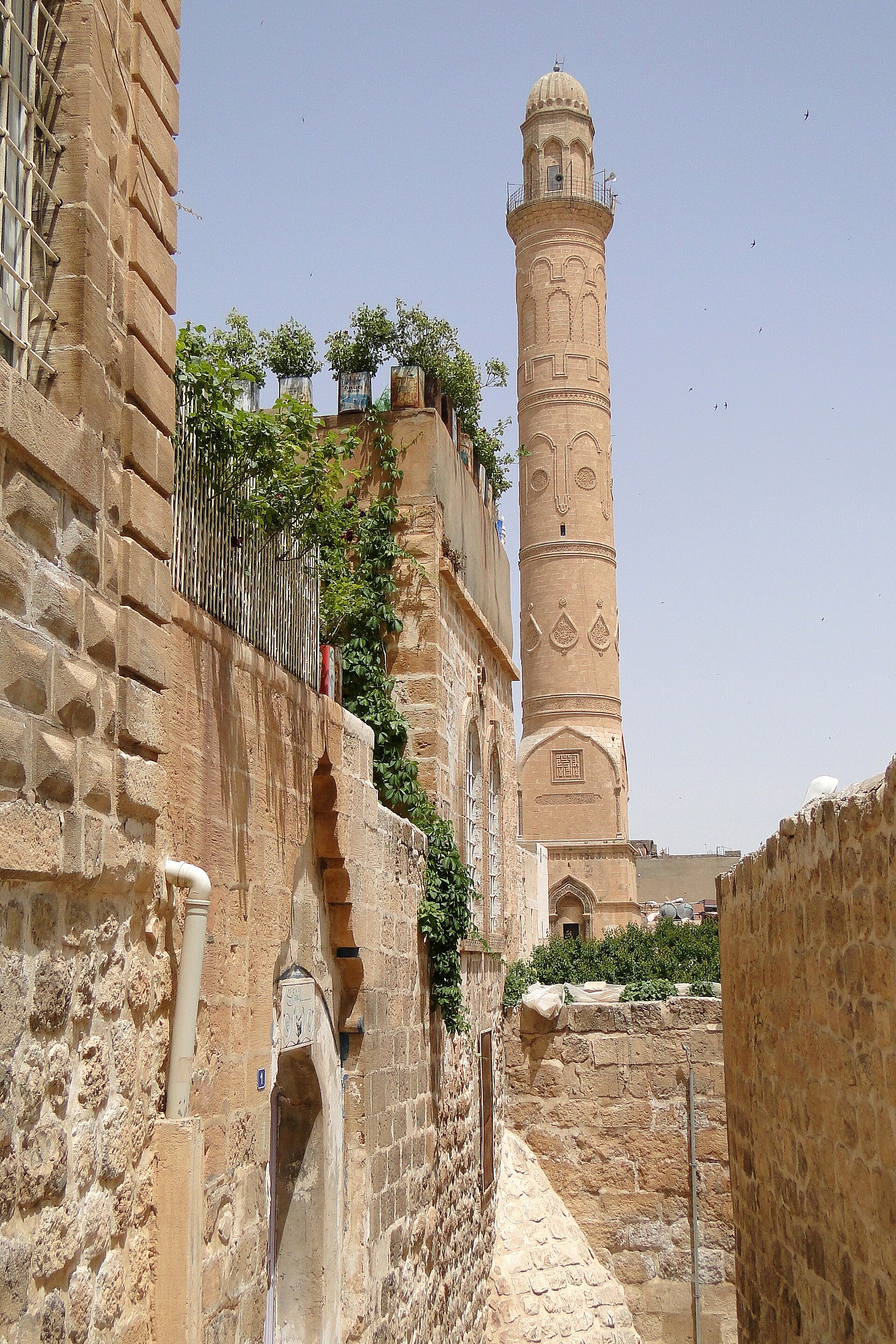 Mardin's Stone Terraces Above Mesopotamia — photo 5
